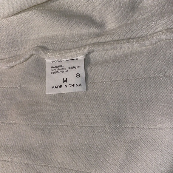 WOMEN’S white knit wrap dress with pleats M NWOT - Picture 10 of 10